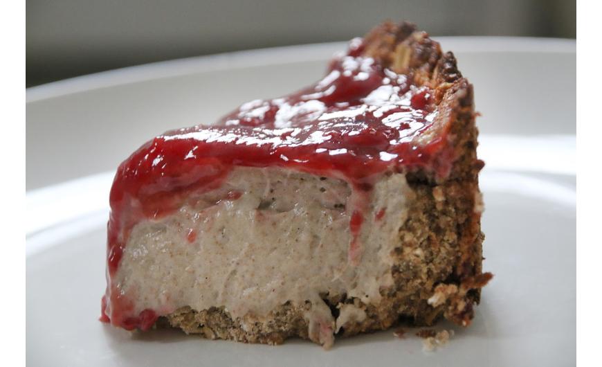 Szuper egészséges málnás vegán sajttorta